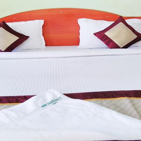 Ssb Residency Hotell Tirupati Eksteriør bilde