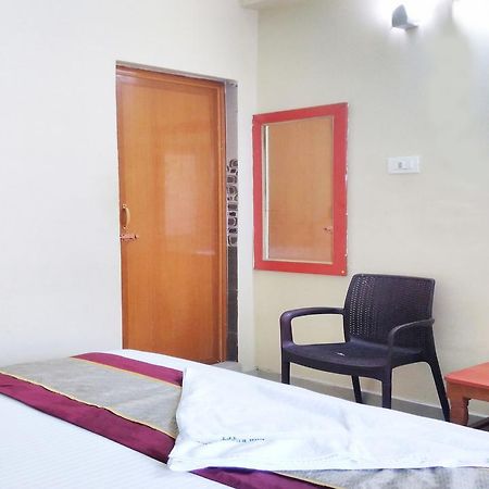 Ssb Residency Hotell Tirupati Eksteriør bilde
