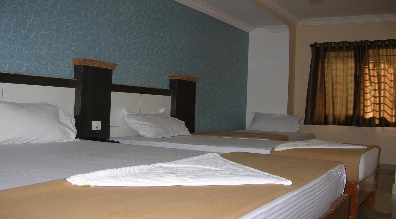 Ssb Residency Hotell Tirupati Eksteriør bilde