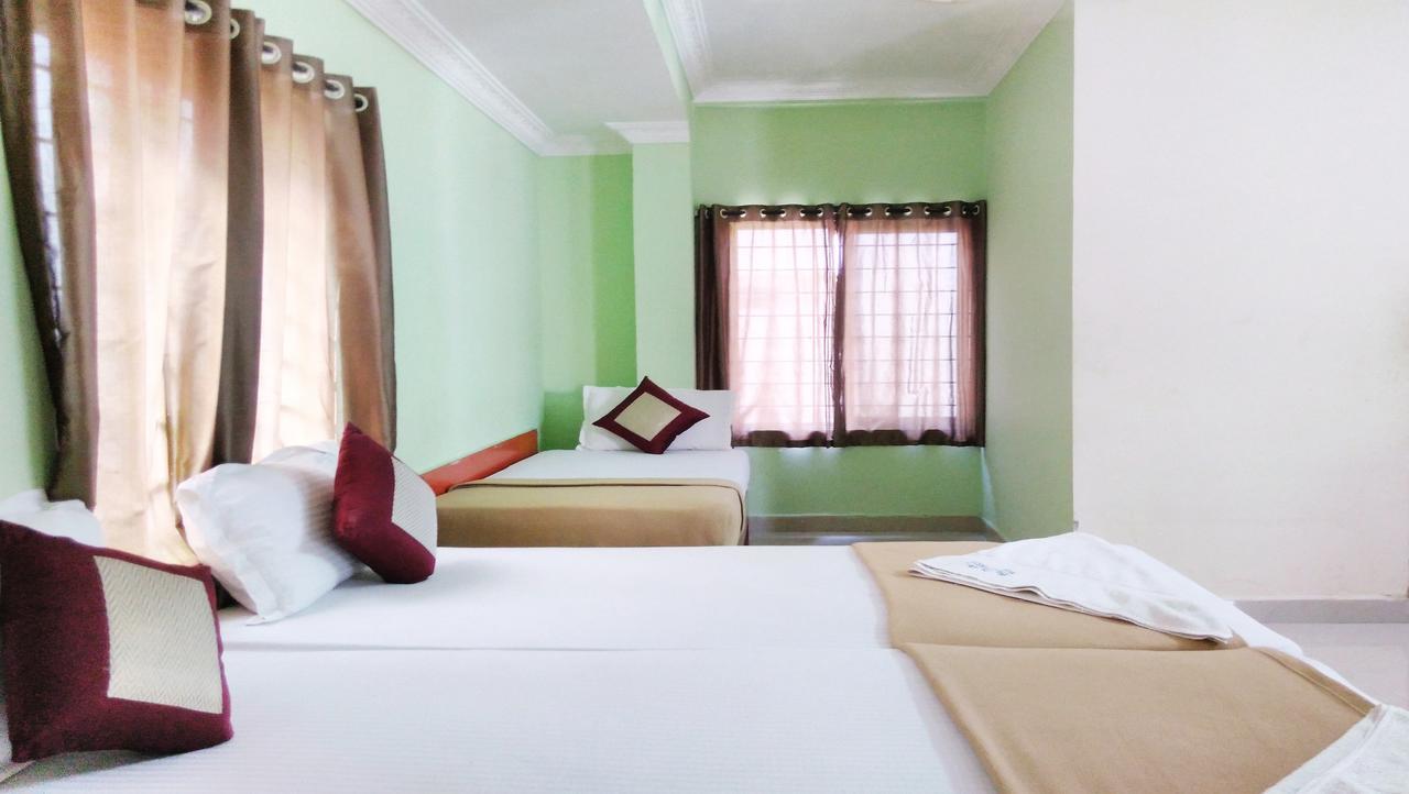 Ssb Residency Hotell Tirupati Eksteriør bilde